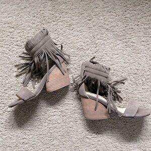 Matiko boho fringe sandals 6 Like new